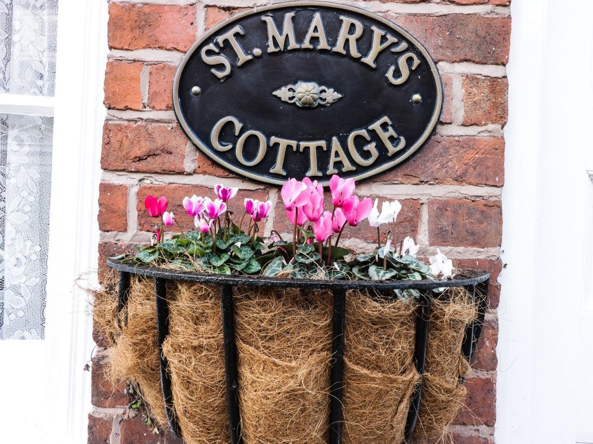 St Mary'S Cottage スカーバラ エクステリア 写真